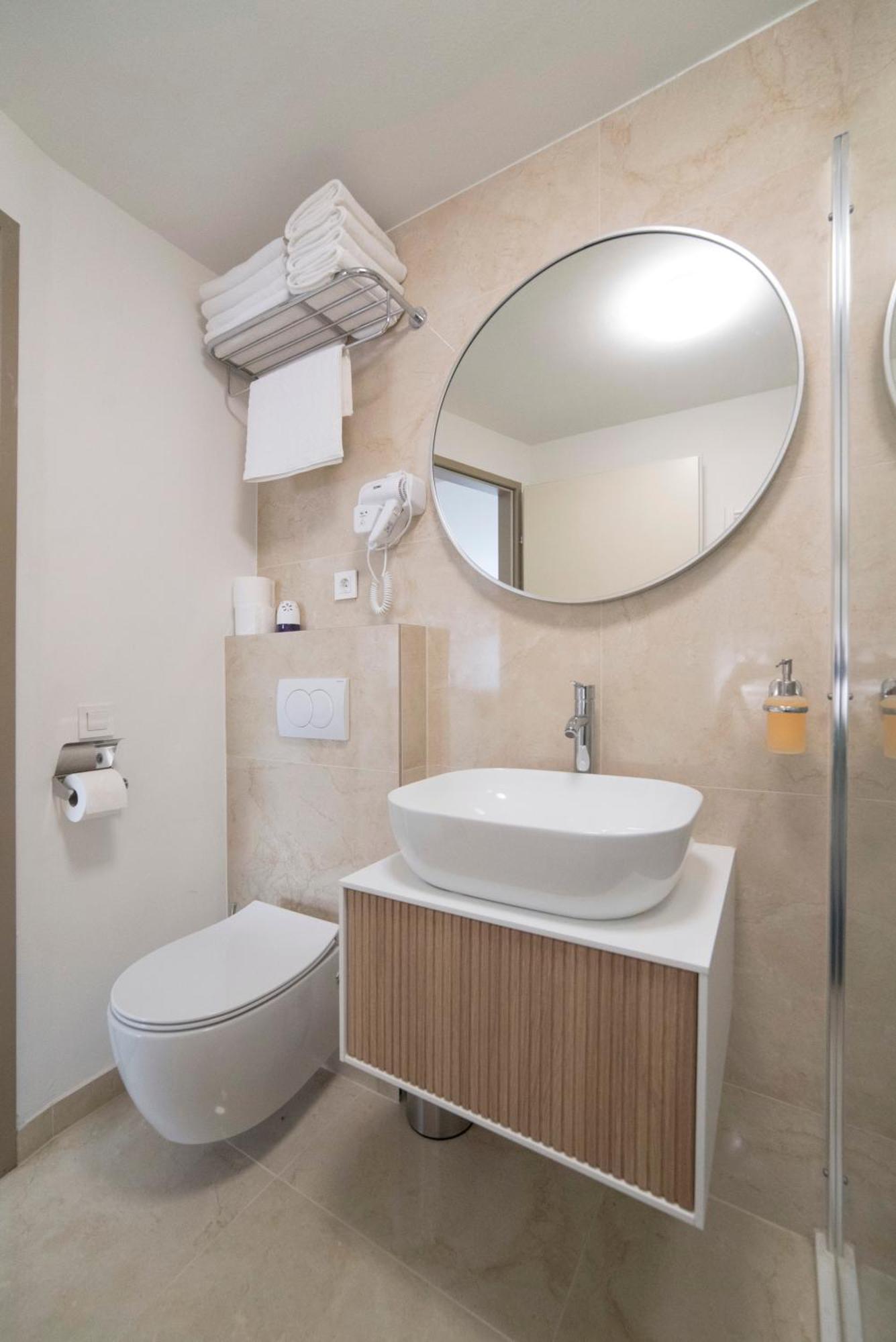 Apartments Pamer, 4Th Floor, No Elevator Zagreb Luaran gambar